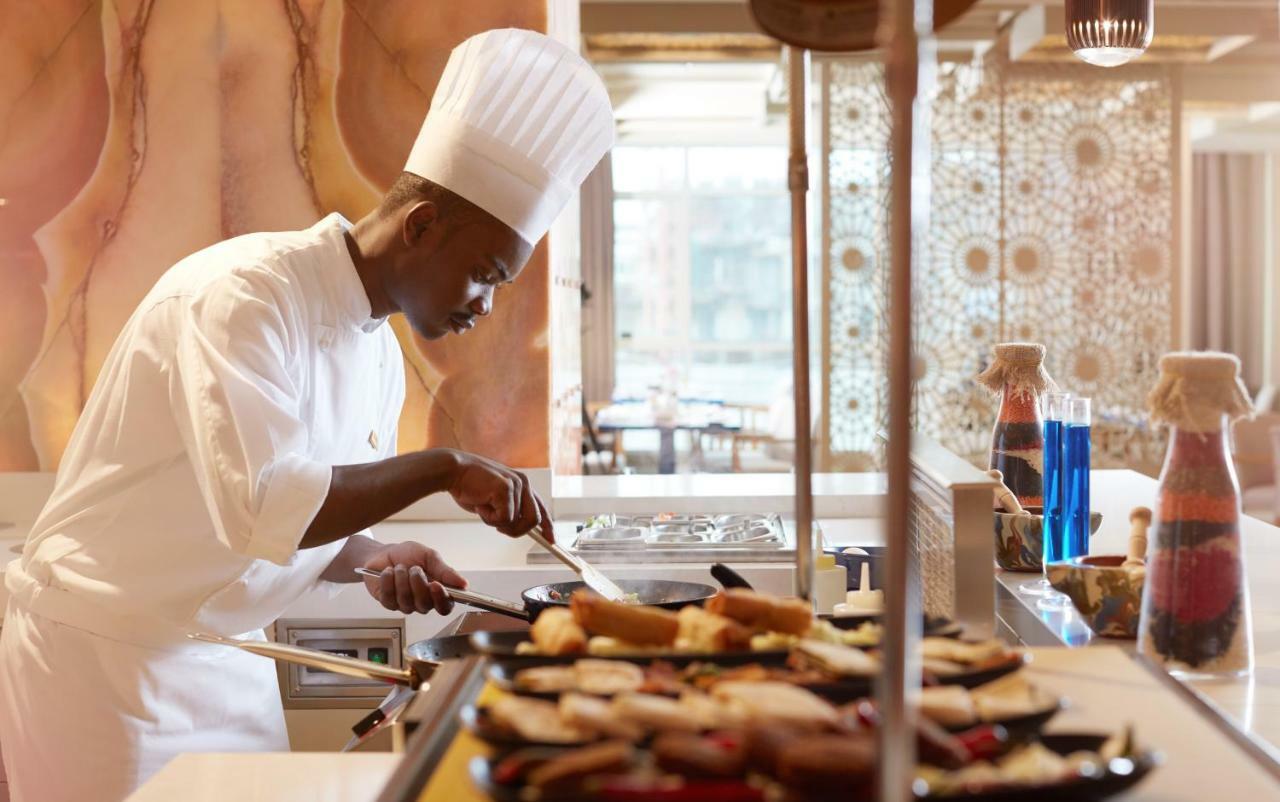 فندق شذا مكة المظهر الخارجي الصورة A chef at work